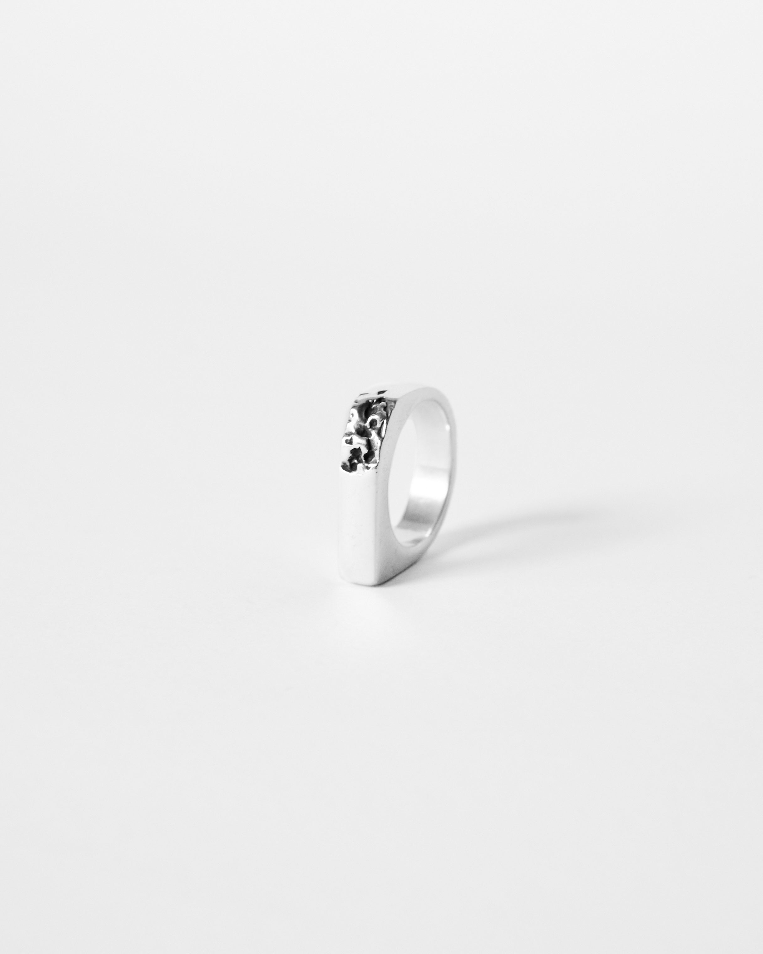 R3 RING