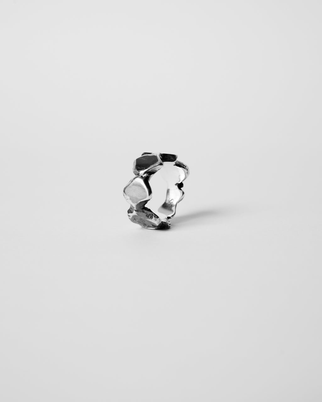 R8 RING