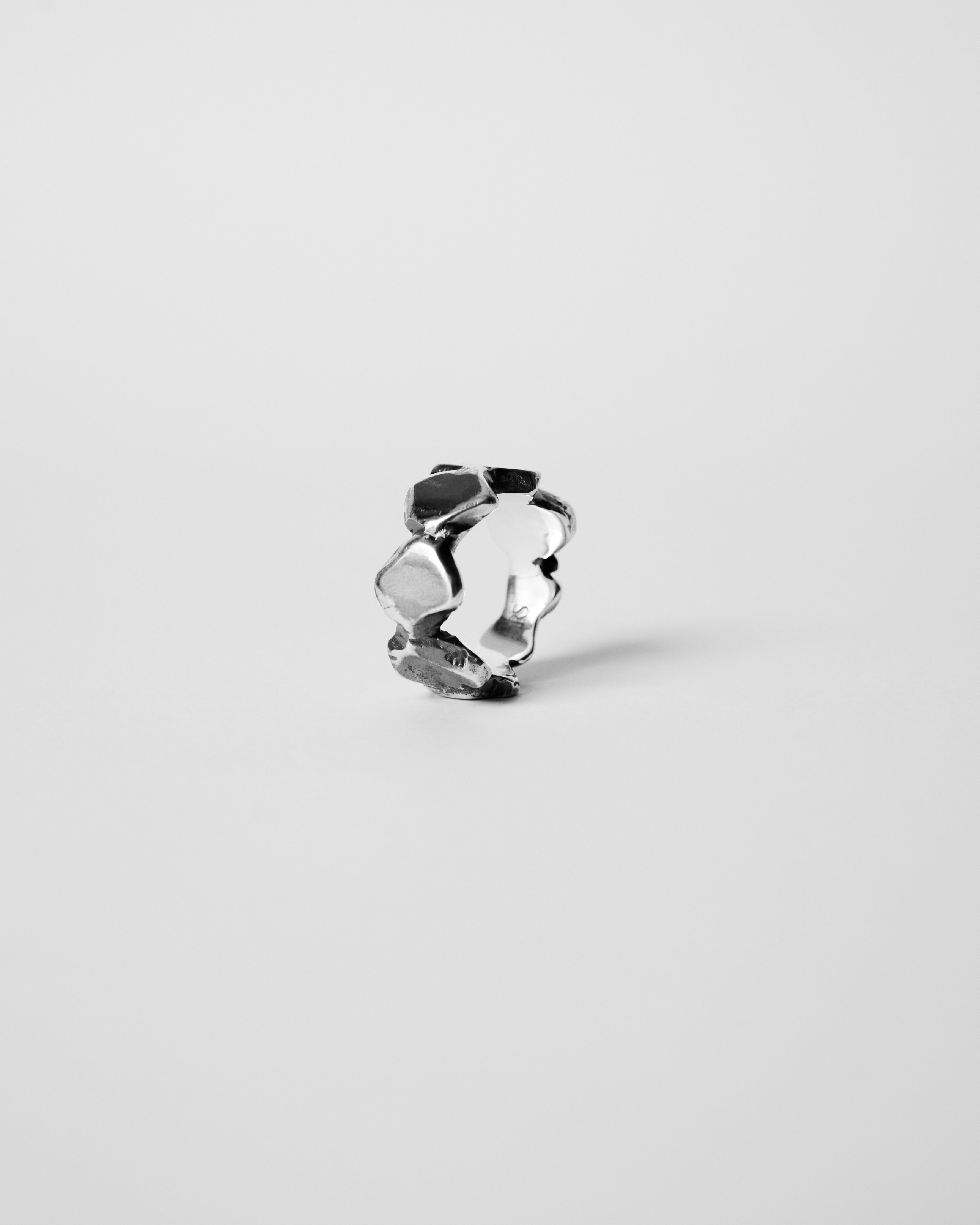 R8 RING